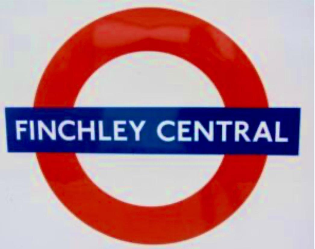 Amazing En-Suite Apartment In Finchley Central Лондон Екстериор снимка
